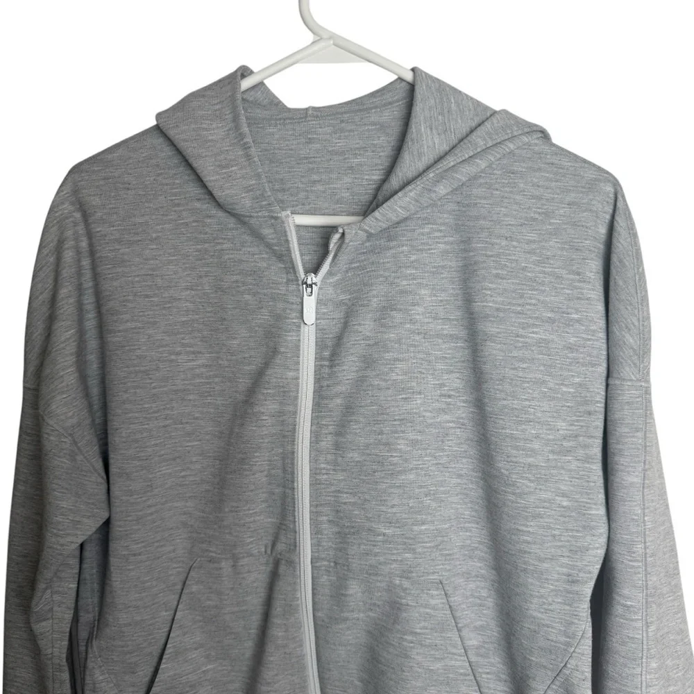 Lululemon Minimal Hoodie, Heathered Power Grey, Size 4